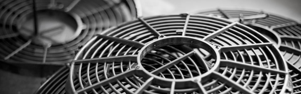 Maintaining a refrigeration fan